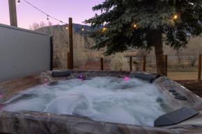 Great Salida Getaway - 20 minutes to Monarch with Spa & Gameroom